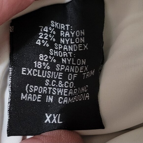 SC&CO. Floral Skirt w/Shorts - Picture 4 of 4